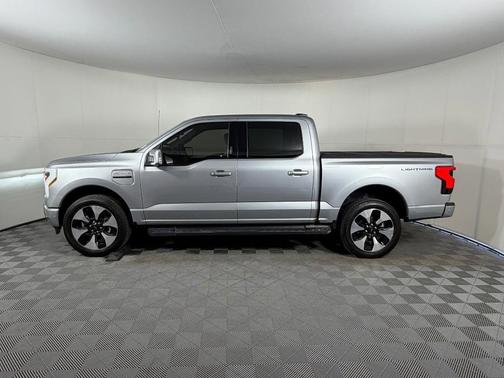 2023 Ford F-150 Lightning Platinum