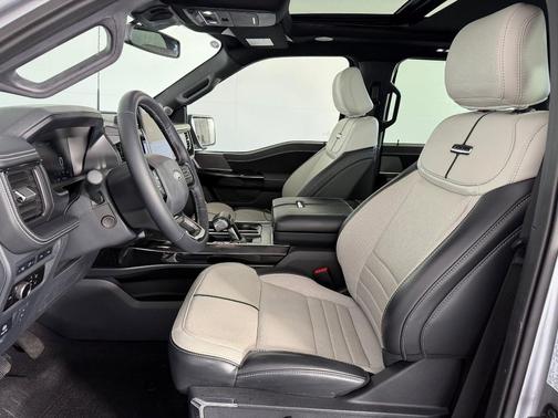 2023 Ford F-150 Lightning Platinum