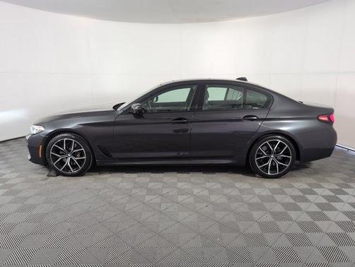 2021 BMW 540 i