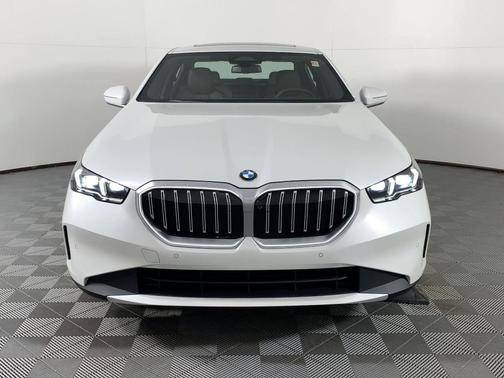 2026 BMW 530 i