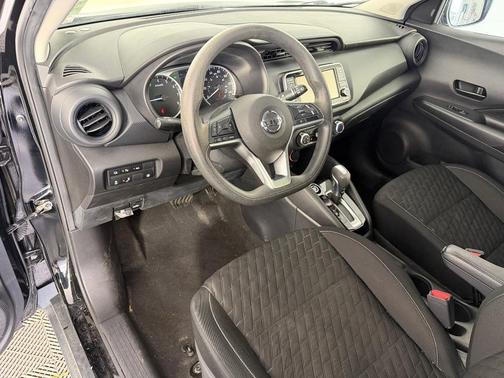 Super Black 2021 Nissan Kicks S