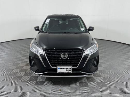 Super Black 2021 Nissan Kicks S