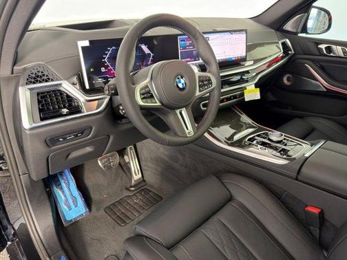 Black Sapphire Metallic 2026 BMW X5 M60i