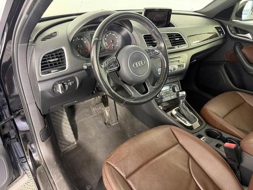 Mythos Black Metallic 2016 Audi Q3 2.0T Premium Plus