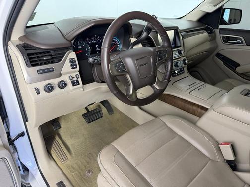 White Frost Tri-Coat 2018 GMC Yukon Denali
