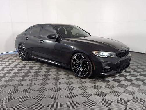 2019 BMW 330 i