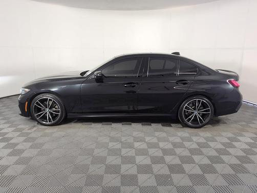 2022 BMW 330 i