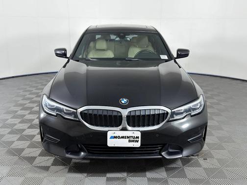 2021 BMW 330 i