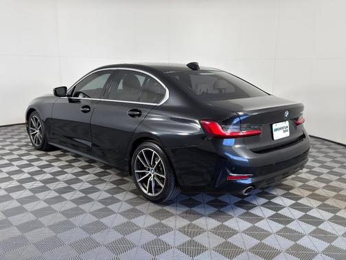 2021 BMW 330 i