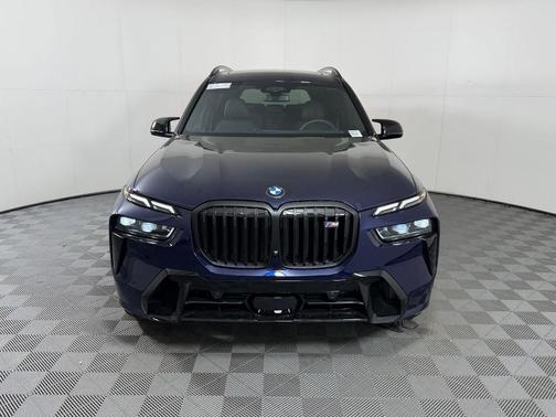 Tanzanite Blue II Metallic 2026 BMW X7 M60i