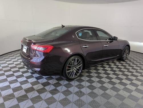 2018 Maserati Ghibli GranLusso