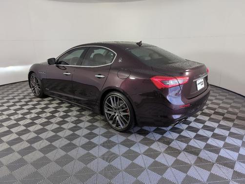 2018 Maserati Ghibli GranLusso