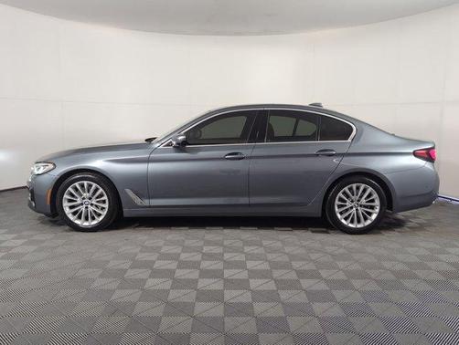 2021 BMW 530 i