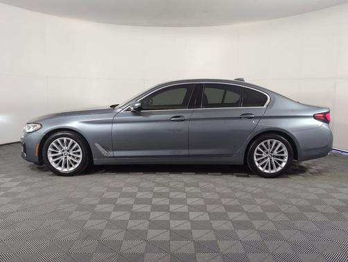 2021 BMW 530 i