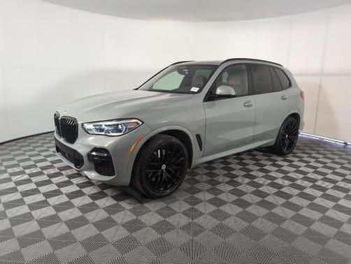 2023 BMW X5 M50i