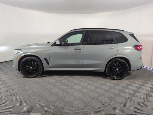 2023 BMW X5 M50i