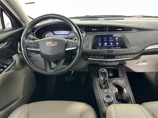 2020 Cadillac XT4 Luxury