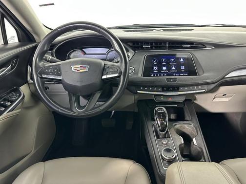 2020 Cadillac XT4 Luxury