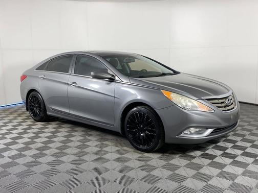 2013 Hyundai SONATA SE