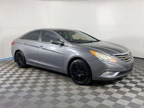 2013 Hyundai SONATA SE