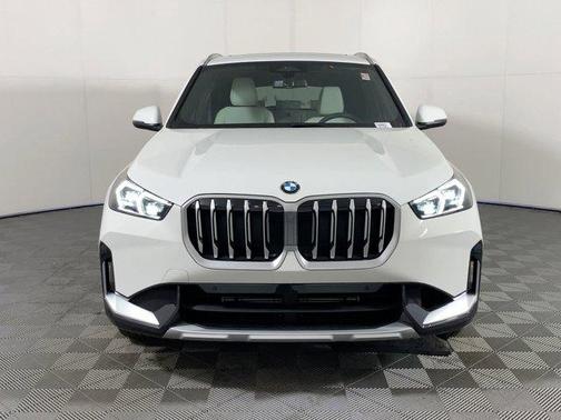 Alpine White 2026 BMW X1 xDrive28i