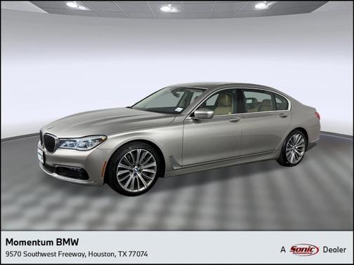 2018 BMW 750 i