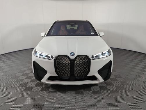 2023 BMW iX M60