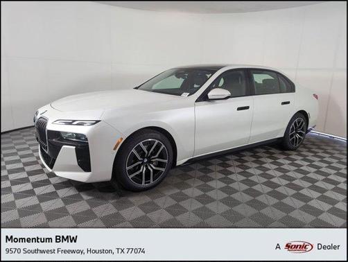 2025 BMW 740 i