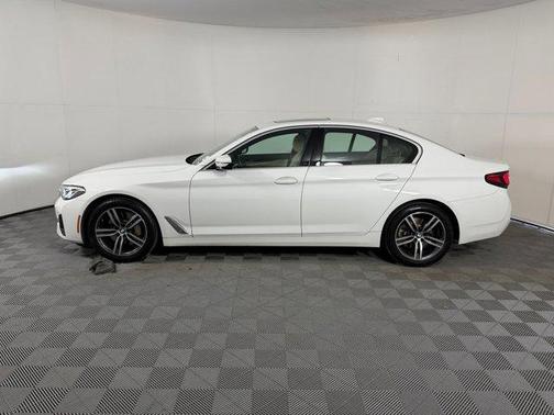 Alpine White 2023 BMW 530 i