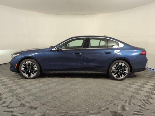 2024 BMW 530 i