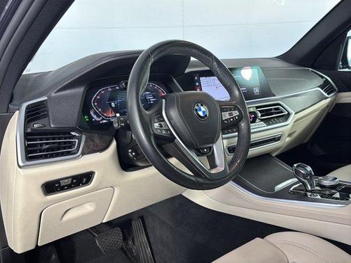 Metallic 2022 BMW X5 sDrive40i