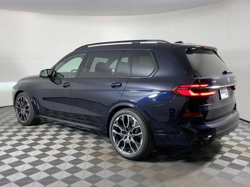 2026 BMW X7 M60i