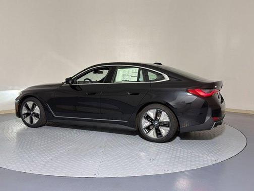 Black Sapphire Metallic 2026 BMW i4 Gran Coupe eDrive40