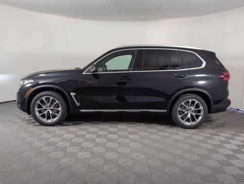 Black Sapphire Metallic 2026 BMW X5 sDrive40i