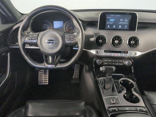 2020 Kia Stinger GT-Line