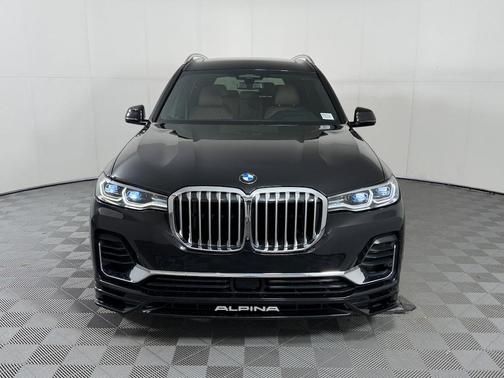 Black Sapphire Metallic 2021 BMW X7 M50i