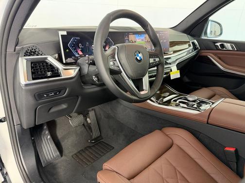Alpine White 2026 BMW X5 sDrive40i