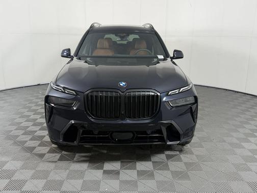 Carbon Black Metallic 2027 BMW X7 xDrive40i