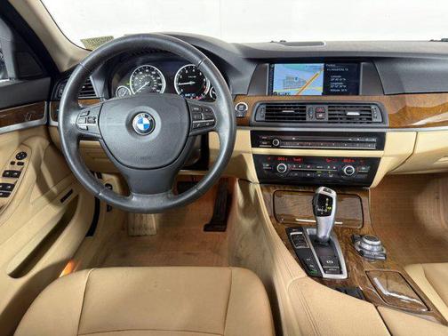 2013 BMW 528 i