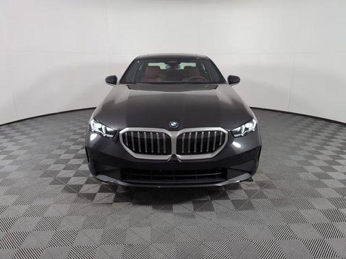 2025 BMW 530 i