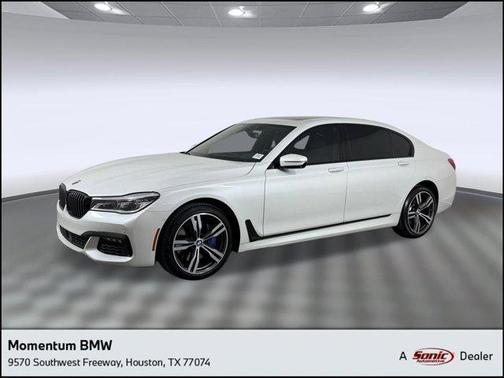 Mineral White Metallic 2019 BMW 750 i