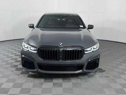 Gray Metallic 2022 BMW 740 i