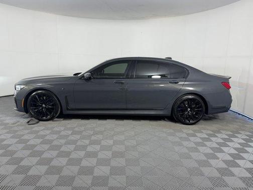 Gray Metallic 2022 BMW 740 i