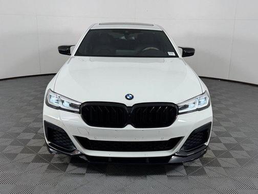 Alpine White 2021 BMW 540 i