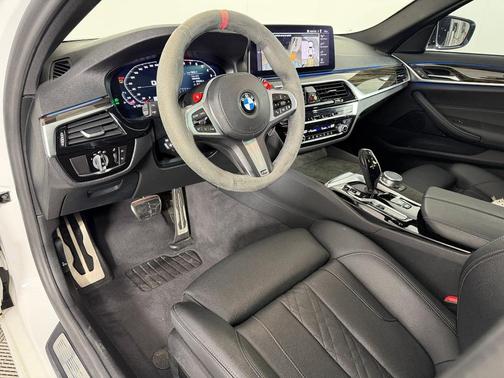 Alpine White 2021 BMW 540 i