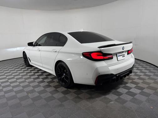 Alpine White 2021 BMW 540 i