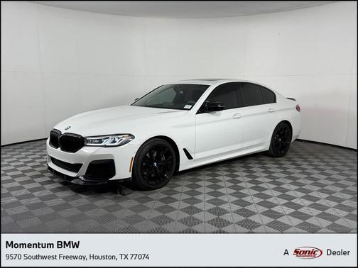 Alpine White 2021 BMW 540 i