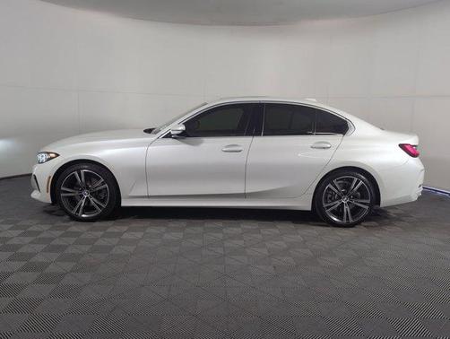 2024 BMW 330 i
