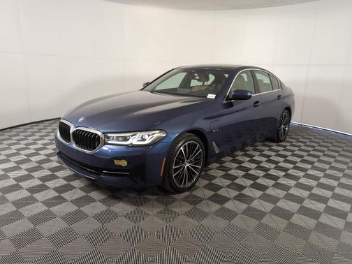 2022 BMW 530 530e