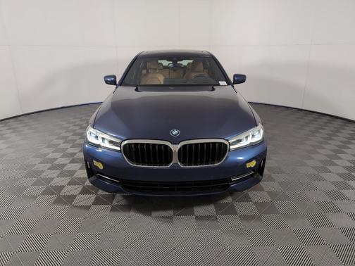 2022 BMW 530 530e